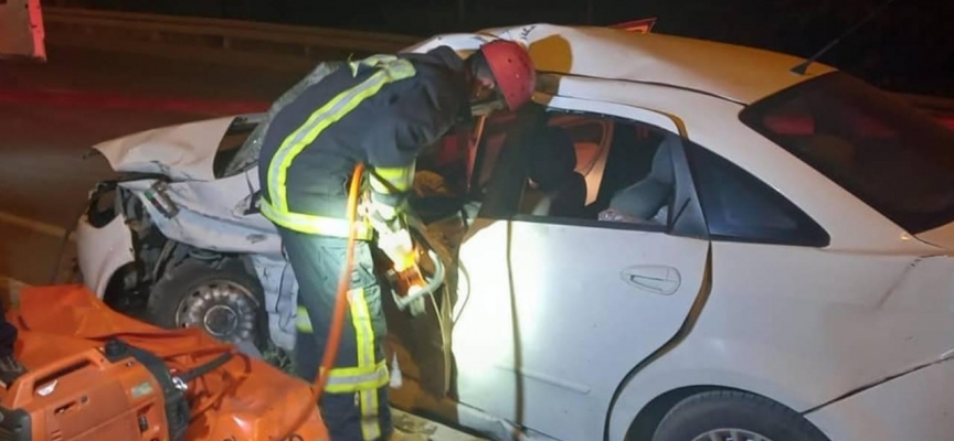 Denizli'de tır ile çarpışan otomobilin sürücüsü öldü