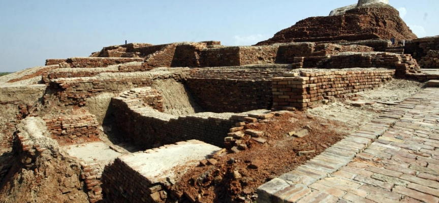 Pakistan'da muson etkisi: Mohenjo-daro'da 4 bin 500 yıllık duvarlar çöktü