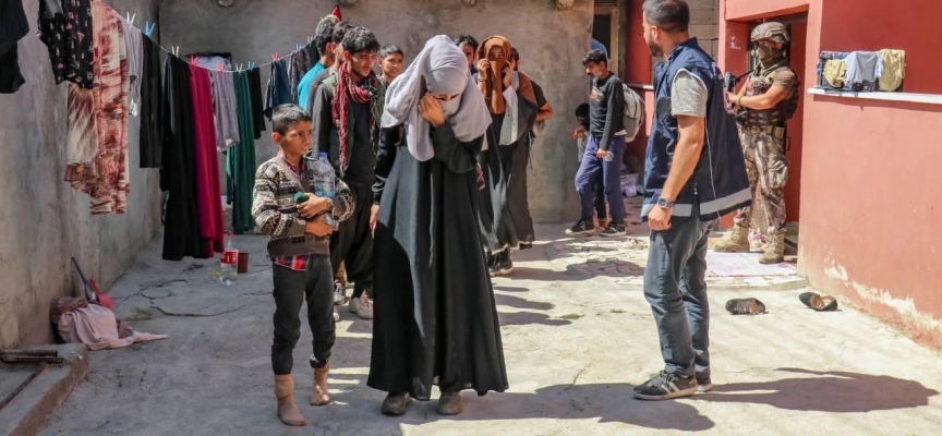 Van'da 13 düzensiz göçmen yakalandı