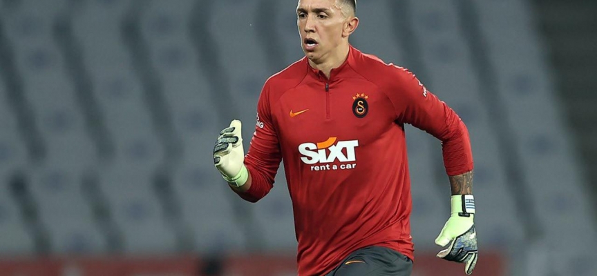 Fernando Muslera Galatasaray'ın transferlerinden memnun