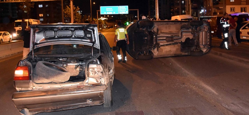 Kırıkkale'de iki otomobil çarpıştı: Biri polis 5 kişi yaralandı