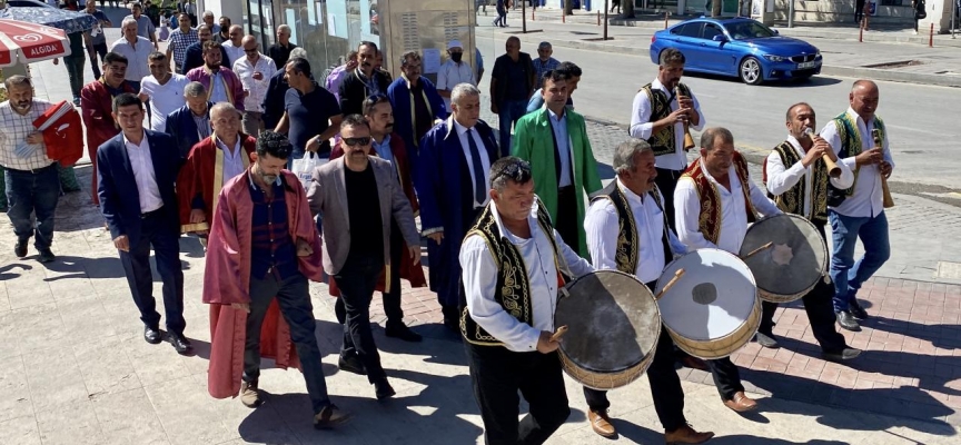 Kırşehir'de 35. Ahilik Haftası kutlamalarına esnaf davul zurna ile davet edildi