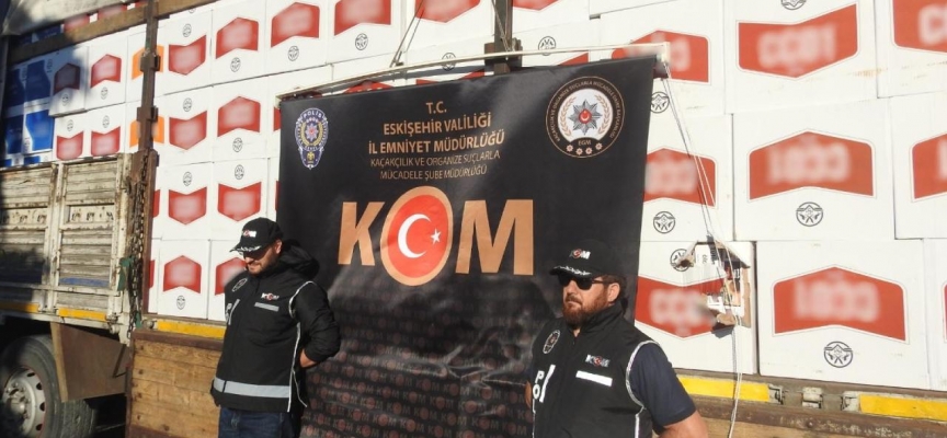 Eskişehir'de 7 milyon 15 bin kaçak makaron ele geçirildi