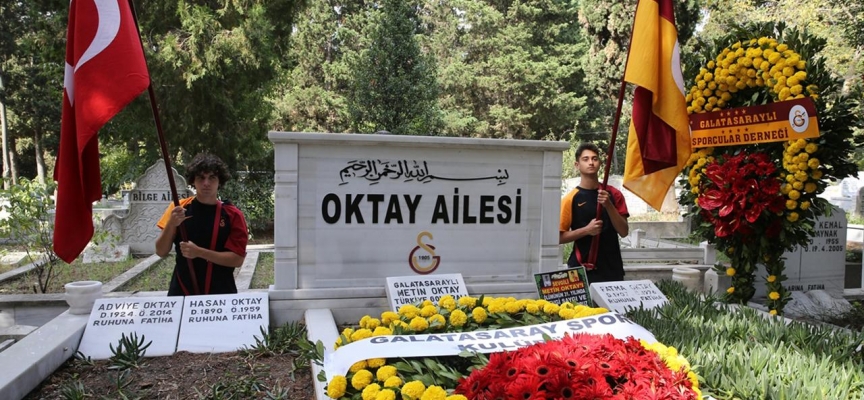 Metin Oktay kabri başında anıldı