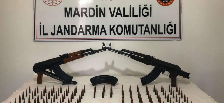 Mardin'de durdurulan araçta 2 uzun namlulu silah ve ele geçirildi