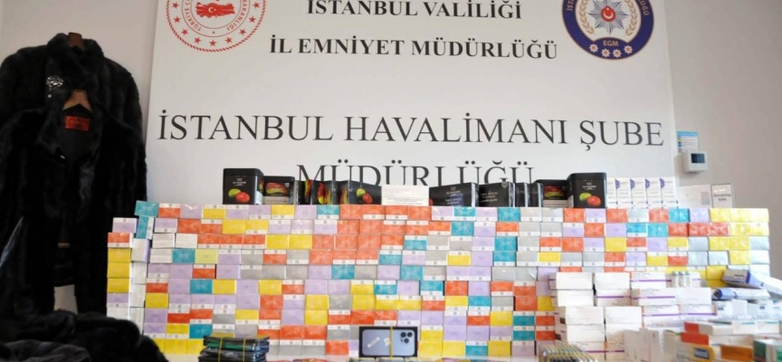 İstanbul Havalimanı'nda 26 milyon liralık kaçak malzeme ele geçirildi