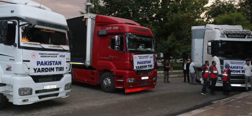 Erzincan'dan Pakistan'daki sel bölgesine 4 yardım tırı gönderildi