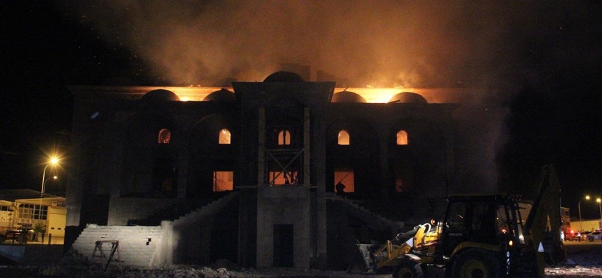 Karaman'da cami inşaatında çıkan yangın söndürüldü