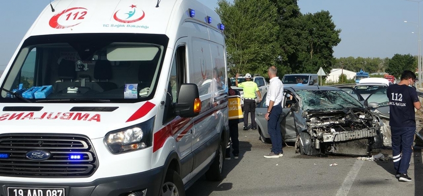 Çorum'da trafik kazası: 4 yaralı