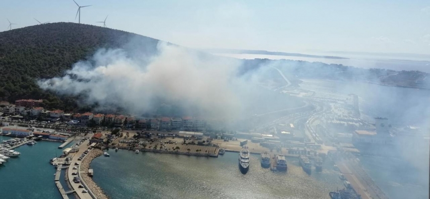 Çeşme'de orman yangını: Müdahale ediliyor