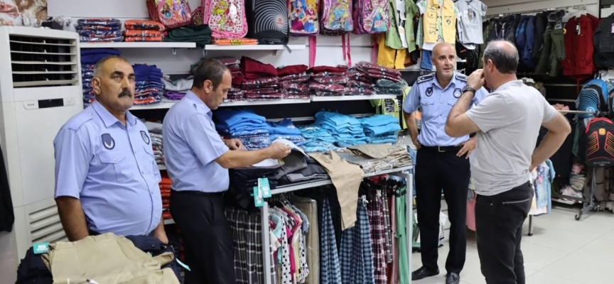 Midyat'ta zabıta ekiplerinden okul giysileri denetimi