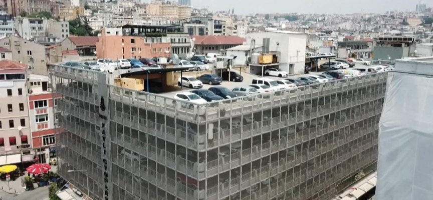 Karaköy'deki 46 yıllık otopark kapanıyor