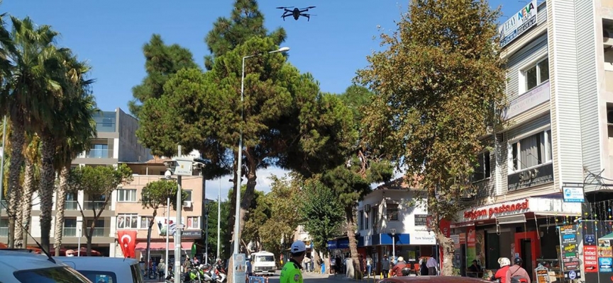 İzmir'de "dron"lu trafik denetimi: 72 sürücüye ceza