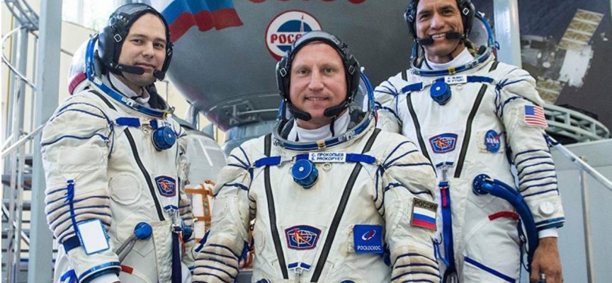 Soyuz MS-22 ile iki Rus ve bir Amerikan astronotu uzaya gönderildi