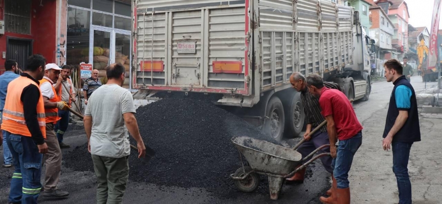 Zonguldak'ta selden zarar gören beldenin yolları asfaltlanıyor