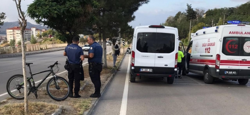 Karabük'te minibüsle çarpışan bisikletin sürücüsü yaralandı