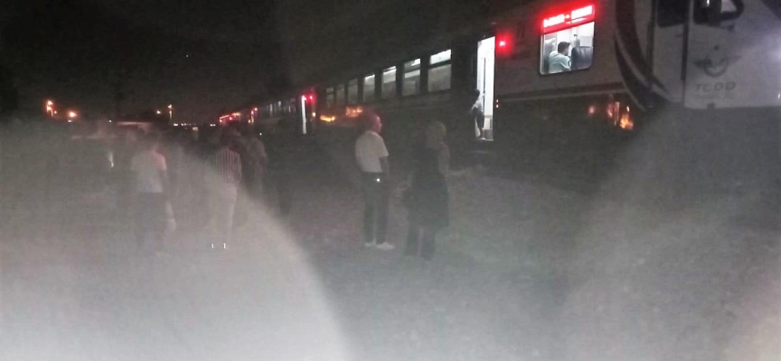 Diyarbakır'da yolcu treni raydan çıktı