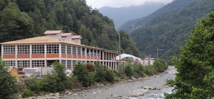 Rize'ye 2 yeni çay fabrikası