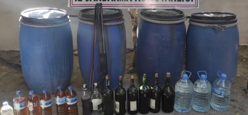 Hatay'da 4 bin 765 litre sahte içki ele geçirildi