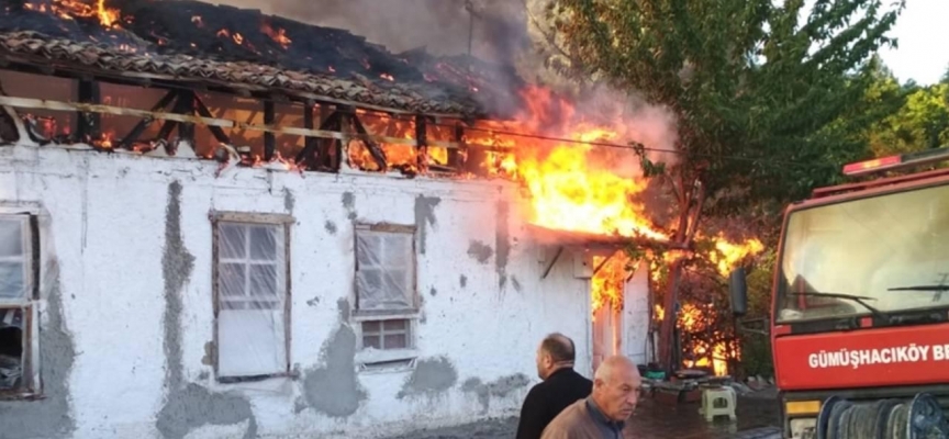 Amasya'da ev yangını