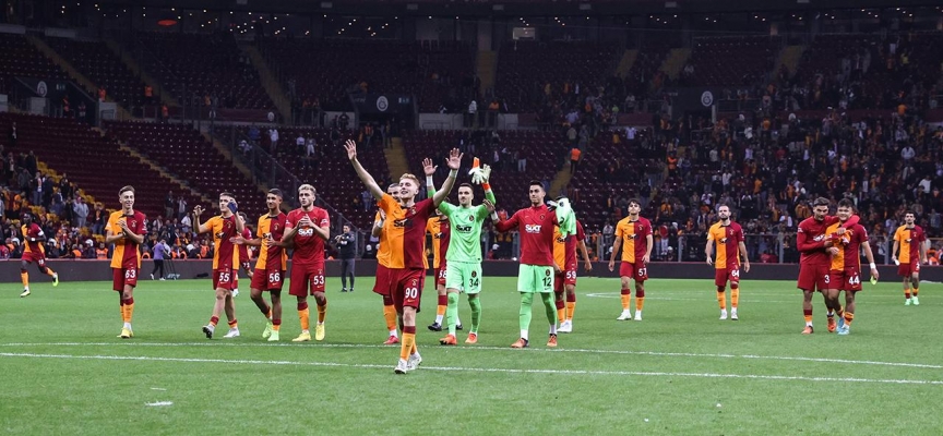 Galatasaray'da Okan Buruk'un eli güçlendi