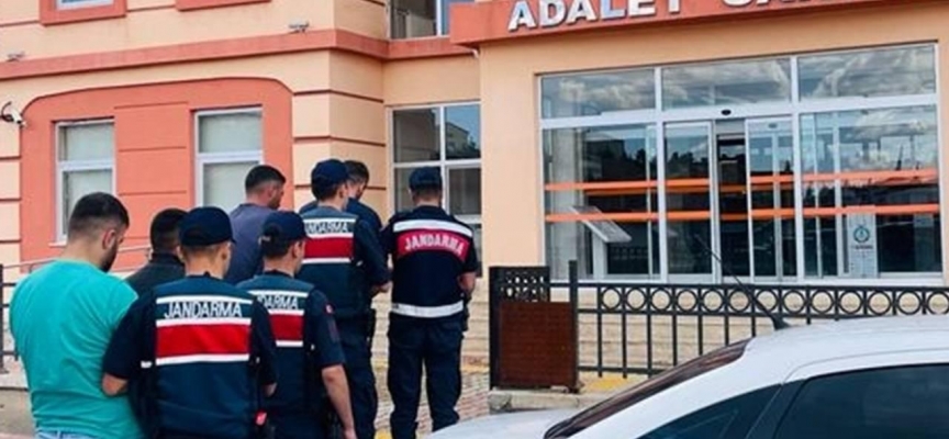 İş makinesinden mazot çalan 4 zanlı tutuklandı