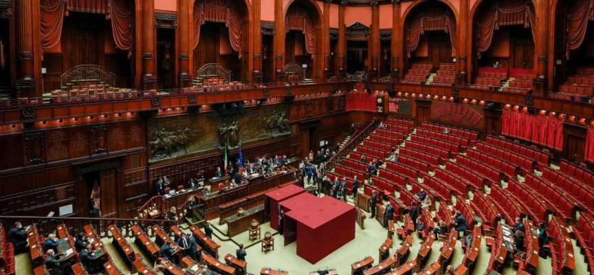 İtalya'da seçimlerin ardından yeni parlamento düzeni şekillendi