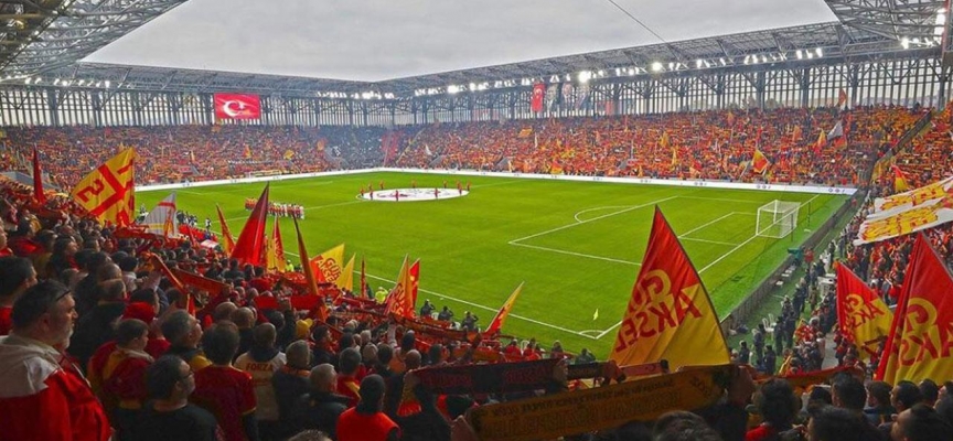 Göztepe, futbol takımı teknik heyetinde değişiklik yaptı