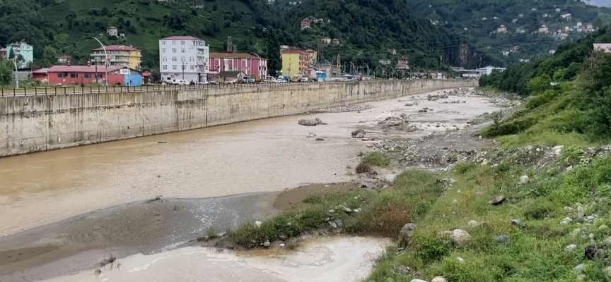 Rize'nin su ihtiyacını 50 yıl karşılayacak gölet inşa ediliyor