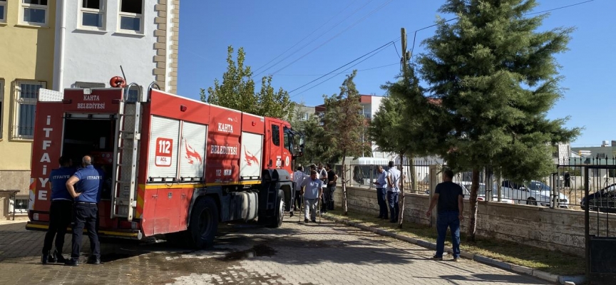 Çim biçme makinesi alev aldı: 2 yaralı