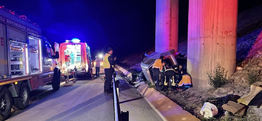 Kuzey Marmara Otoyolu'nda kontrolden çıkan araç devrildi: 1 ölü, 1 yaralı