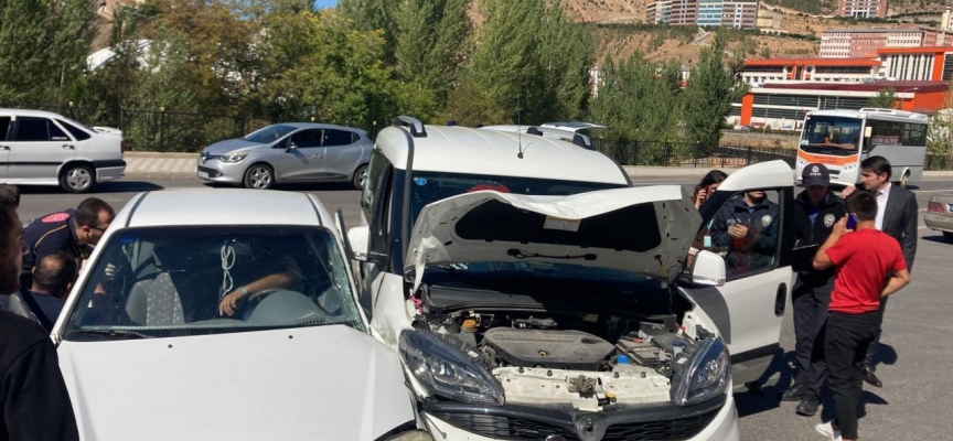 Gümüşhane’de trafik kazası: 2 yaralı