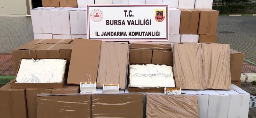 Bursa'da kaçak tütün operasyonu: 3 gözaltı