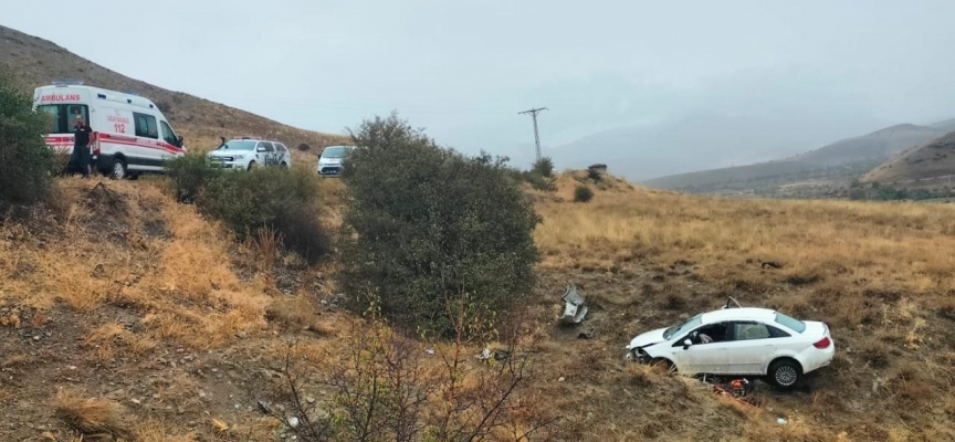 Erzincan'da otomobil şarampole devrildi: 1 ölü, 3 yaralı