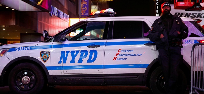 New York'taki Müslüman polislerden Pakistan'daki afetzedelere yardım