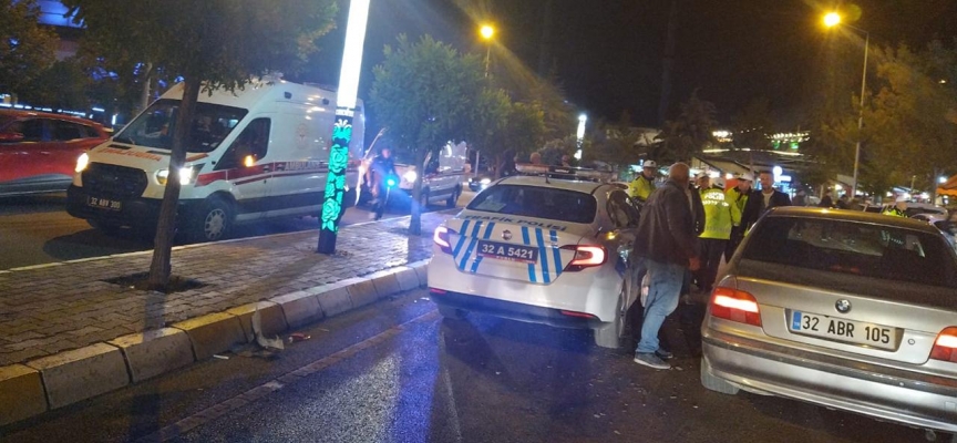 Isparta'da trafik kazası: 4 yaralı