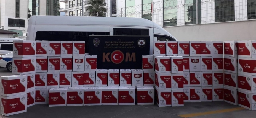 Hatay'da 900 bin makaron ile 270 kilogram tütün ele geçirildi