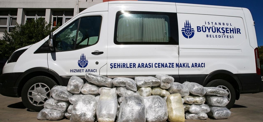 Cenaze nakil aracında uyuşturucu taşıyan 3 zanlı tutuklandı