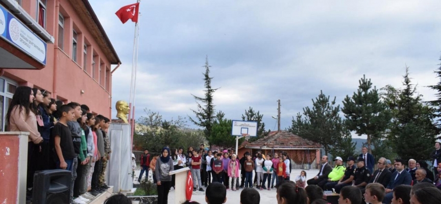 Şehit Jandarma Uzman Çavuş Bayram Aksu'nun adı öğrenim gördüğü okulda yaşatılacak