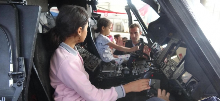 'Dünya Kız Çocukları Günü'nde ilk kez helikoptere bindiler