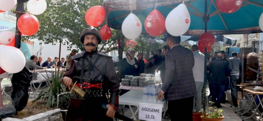 Burdur'da ihtiyaç sahipleri için kermes düzenledi