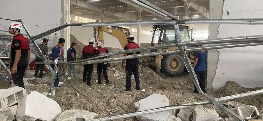 Şanlıurfa'da fabrika duvarı yıkıldı: 3 işçi yaralandı