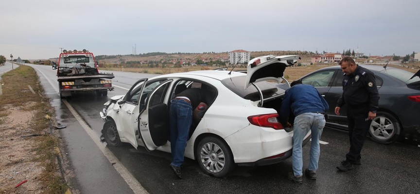 Eskişehir'de otomobille motosiklet çarpıştı: 1 ölü, 1 yaralı