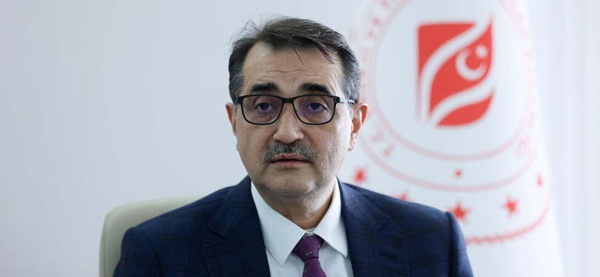 Bakan Dönmez: Galerideki yangın büyük oranda kontrol altına alındı