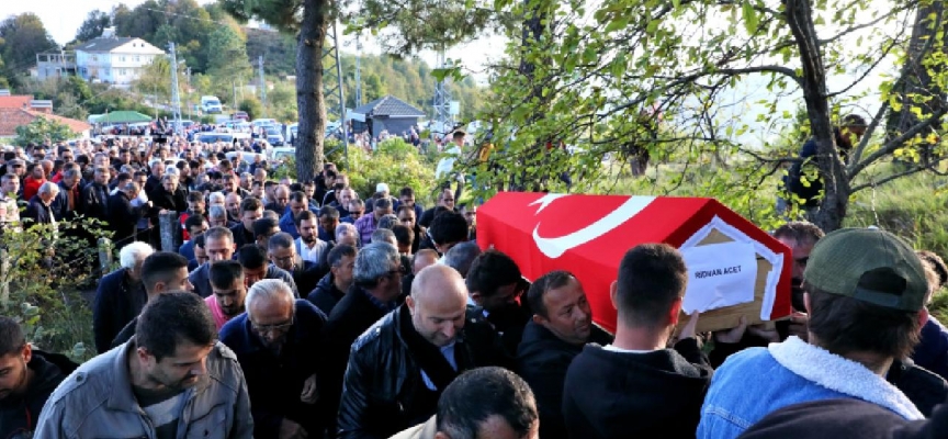 Maden ocağındaki şehit olan Rıdvan Acet son yolculuğuna uğurlandı