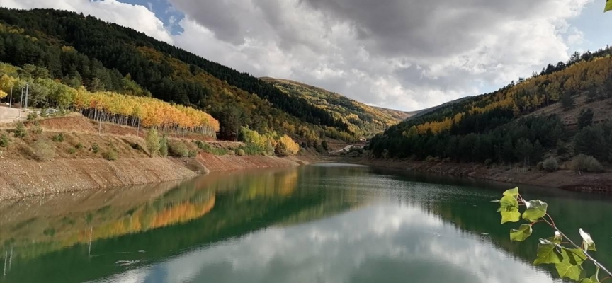 Yakupabdal Tabiat Parkı sonbahar renklerine büründü