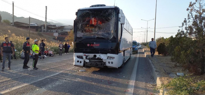 Manisa'da zincirleme trafik kazası: 24 yaralı