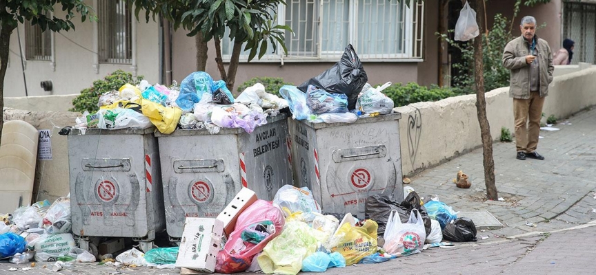 Avcılar'da çöp yığıları oluştu