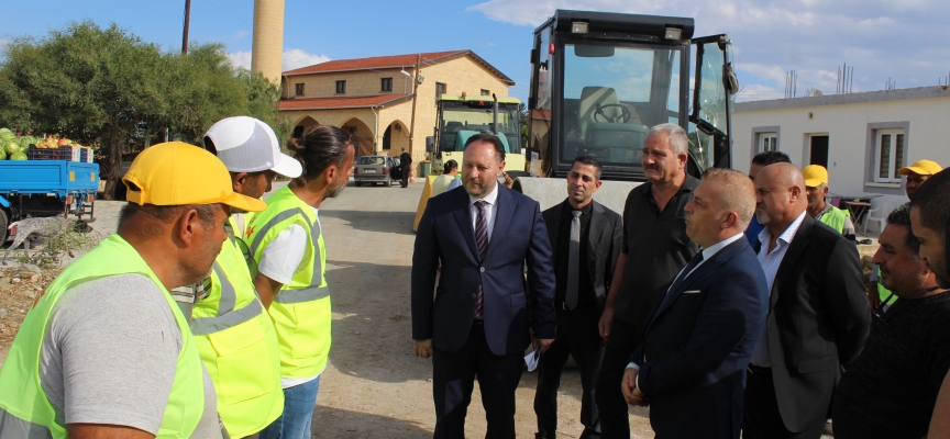 İçişleri Bakanı Öztürkler: Kırsal kesim altyapı çalışmalarında 16 köyümüzde toplam 45 km yol yapımına başlandı