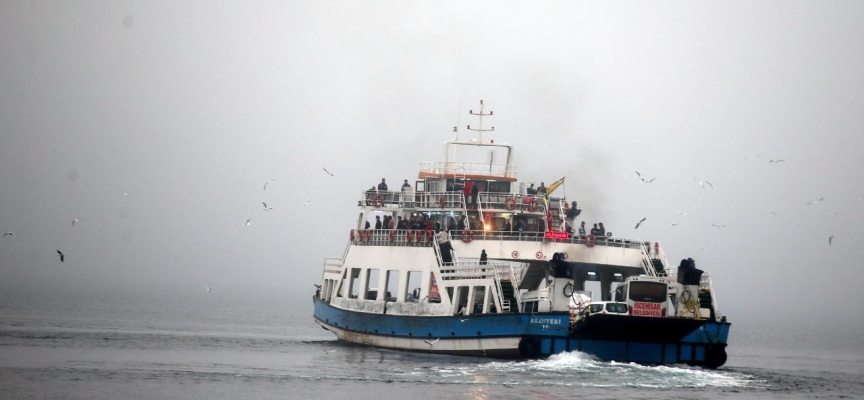 Çanakkale Boğazı yoğun sis nedeniyle transit gemi geçişlerine kapatıldı